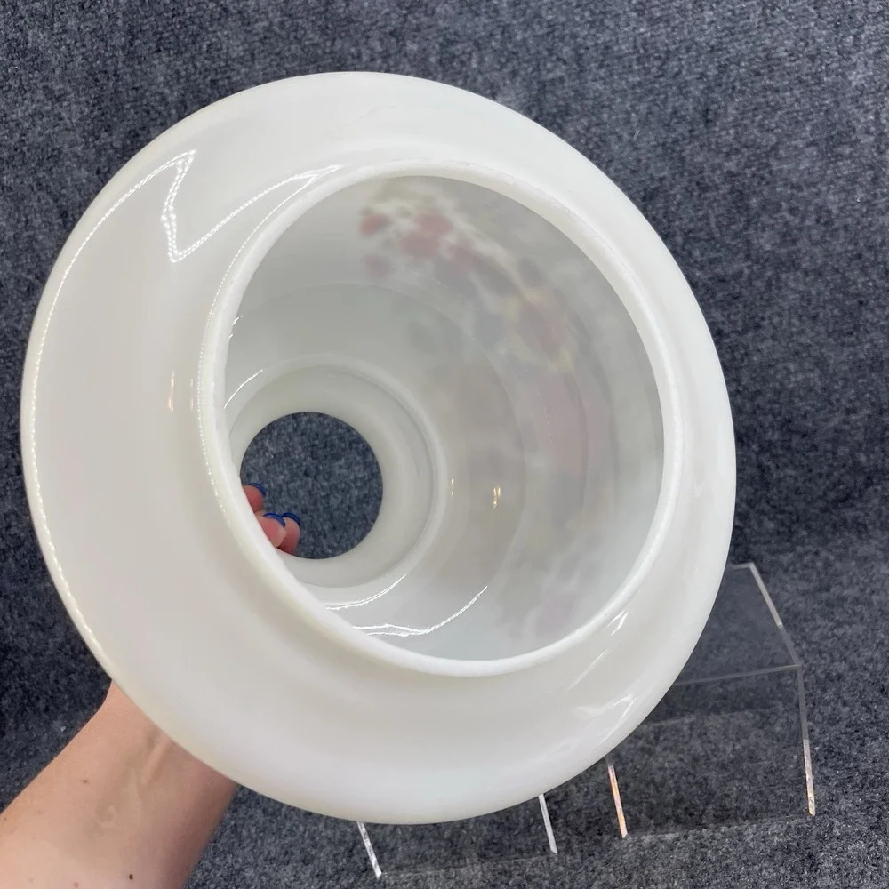 QUOIZEL Milk Glass Brown Floral 8.75